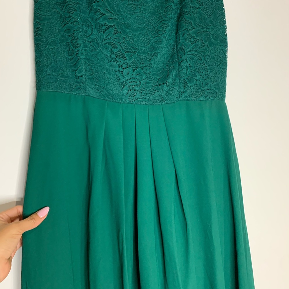 Formal dress - Picture 3 of 7